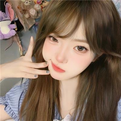 被甩的实习生?她是董事长!